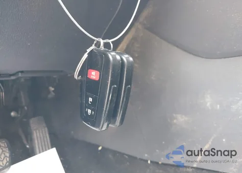 2019 Toyota Rav4 Xle from USA, damaged, VIN 2T3P1RFVXKW012061